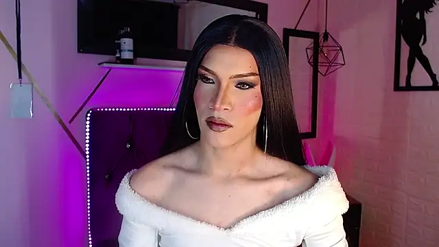 agatha rodriguez online show from March 15, 7:39 pm