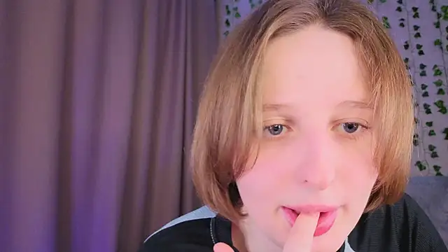 c0ralynx online show from March 22, 7:29 pm