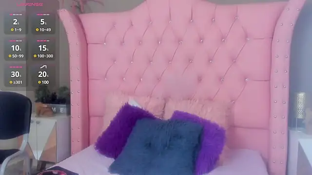 Samantha Evans 18 online show from March 18, 4:11 am