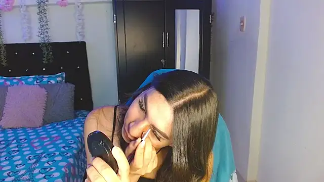 Lyaa Cute online show from May 9, 2:30 am