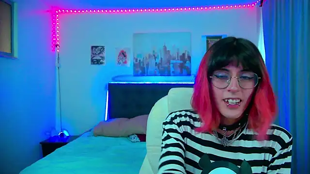 goth minerva online show from February 11, 2:58 pm