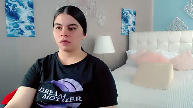 maddissonivanova online show from January 16, 7:32 pm