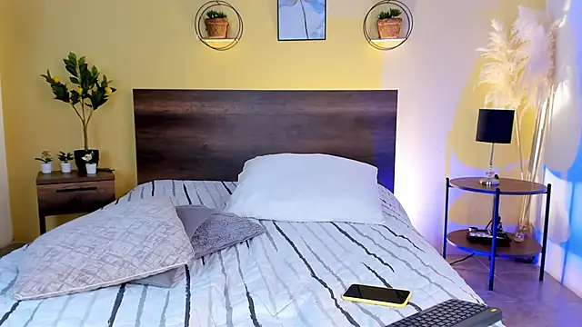 CamilleGrace online show from September 26, 12:57 pm