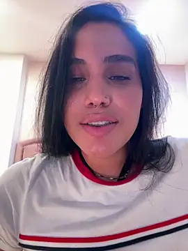 Bella  Wood online show from March 14, 9:07 pm