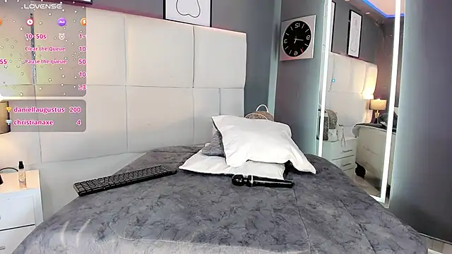 LiaFernandaa online show from September 26, 1:41 pm