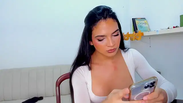 ISA BELLA VZL online show from June 30, 5:13 pm