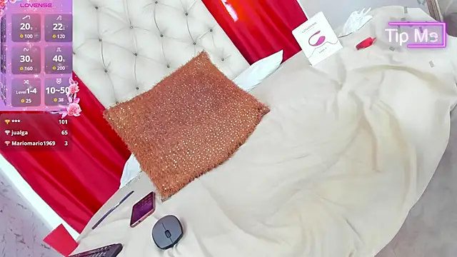 dulcee bella  online show from September 19, 8:25 pm