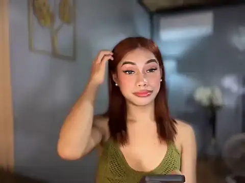 Lovelynikki03 online show from July 29, 9:13 pm