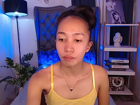 Sweet kittyxx online show from February 12, 5:46 am