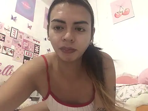 classy adallia online show from June 3, 12:39 pm