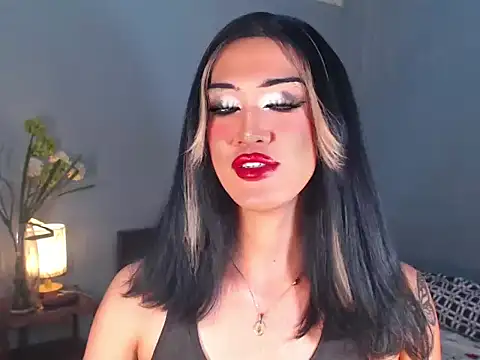 AleinaCroft online show from December 1, 4:15 am