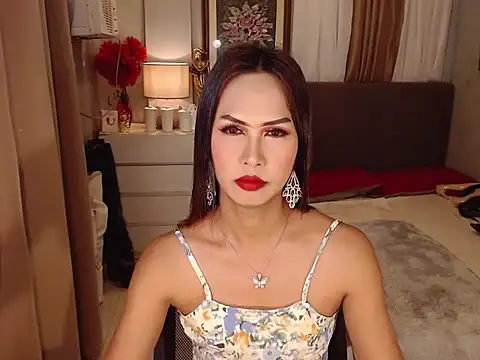 Nathalieheartt online show from February 17, 7:54 pm