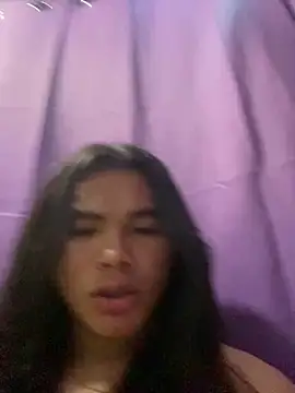 urgirljane online show from April 28, 3:22 am