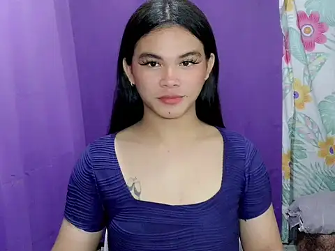 urgirljane online show from May 5, 2:23 pm