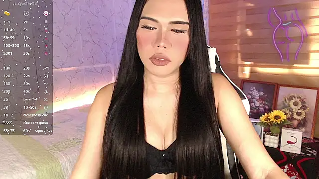 TssluttyNikka online show from March 28, 6:26 am