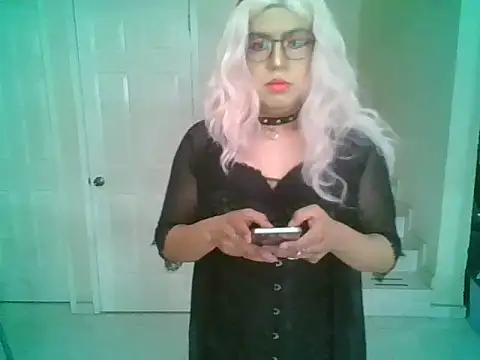 GigiSorrento online show from March 19, 7:08 am