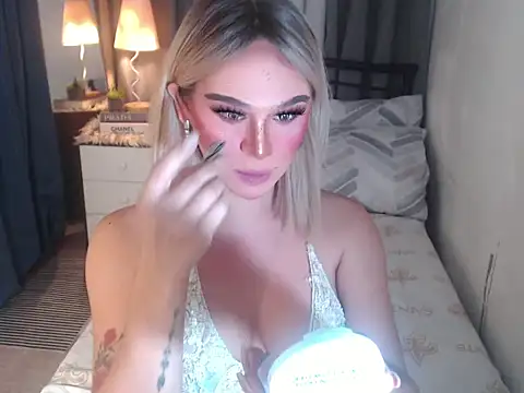 superhotangelxx online show from February 9, 3:13 am