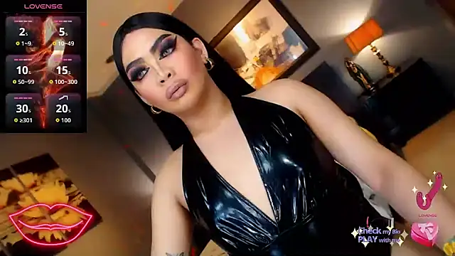 FridaHumphrey online show from March 28, 7:05 pm