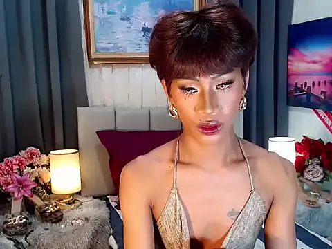 sassylatina online show from October 6, 2:39 pm