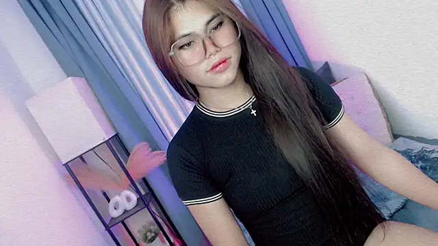 PrettyBlythes TS online show from March 10, 12:03 am