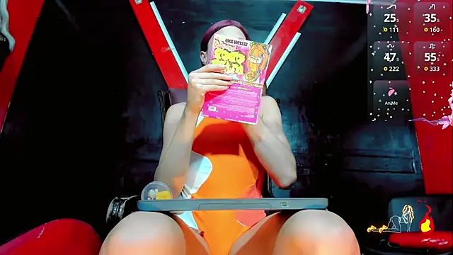 Madison Mujica online show from November 14, 11:51 am