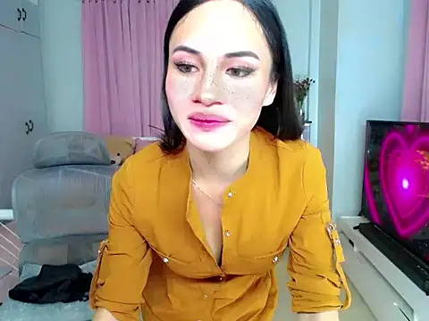 lovemariee online show from April 14, 3:22 am
