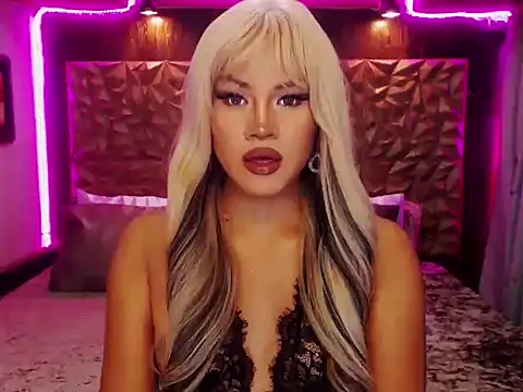 YllanaAltheaXxX online show from September 21, 5:08 pm