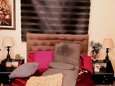 UrnextDoorTS online show from March 16, 5:44 am