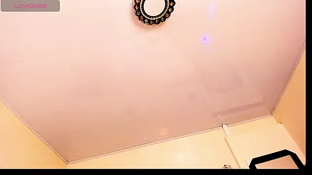 Rossedewitt  online show from December 15, 11:16 am