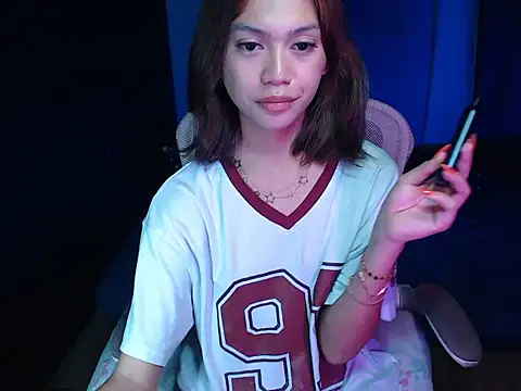 kiamiller x online show from March 6, 12:54 pm