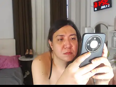 stellahugeX online show from April 5, 1:25 am