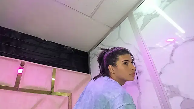 Allisonts69 online show from March 15, 2:25 am