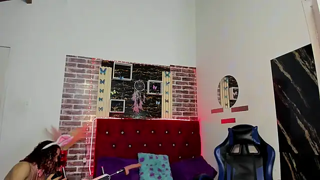 angelitasexxxhot online show from October 24, 9:20 pm