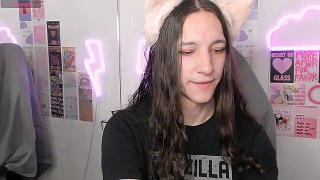 SilverMuse online show from April 1, 10:40 pm