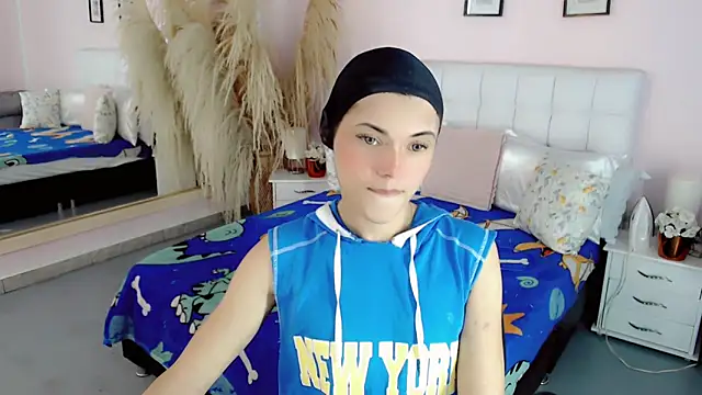 nathalialoes1 online show from November 26, 10:01 pm