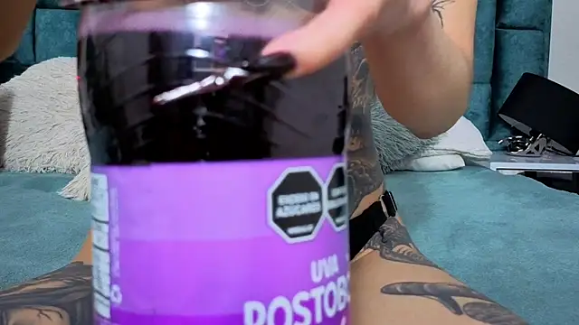 Emma Foxi online show from February 7, 8:37 pm