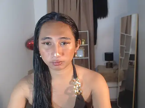 JuicyliciousBabe online show from June 12, 5:45 pm