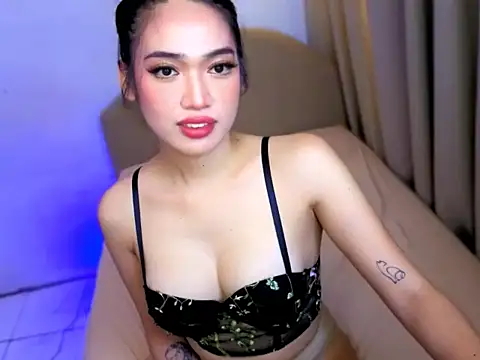 Madmoisellex online show from May 23, 4:03 pm