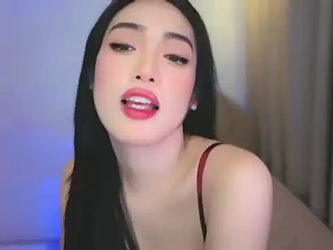 Madmoisellex online show from June 27, 2:45 pm