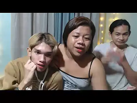 Hotcum Shemale online show from June 30, 4:07 pm
