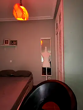 lacattiva online show from September 13, 7:52 pm