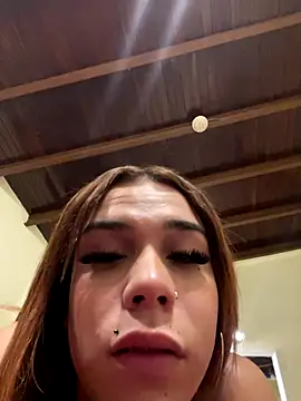 Snapshot of Makaela_Haddad chatting on September 25, 6:31 am Makaela Haddad online show from September 25, 6:31 am