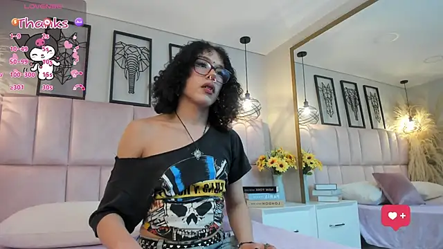 Dark nina  online show from October 3, 6:13 am