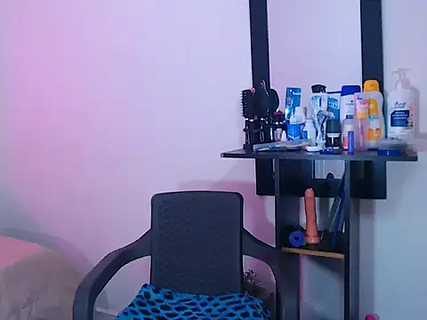 natashat lorent online show from December 22, 9:52 pm