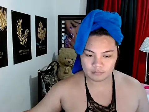 TSbrianaHugeCock online show from May 3, 1:37 pm