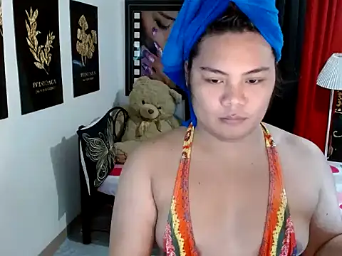 TSbrianaHugeCock online show from May 13, 11:19 am