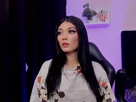 emmabridgerton online show from December 5, 11:55 pm