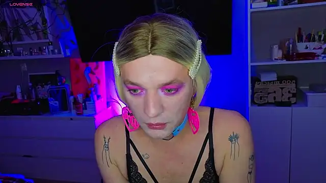 Kkkylie online show from February 3, 1:16 pm