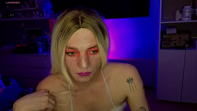 Kkkylie online show from February 4, 4:55 pm