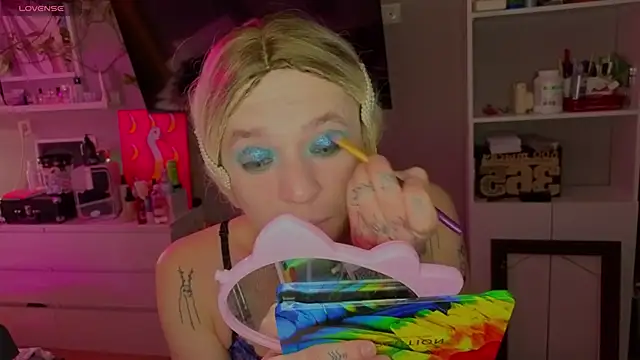 Kkkylie online show from February 6, 3:01 am